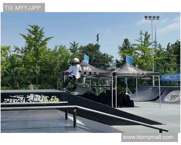 广州极限运动嘉年华滑板队展现灵活性与技巧的精彩表现点评